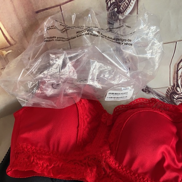 ❤️🔥🆕Rhonda Shear Bras NWOT - Picture 3 of 15